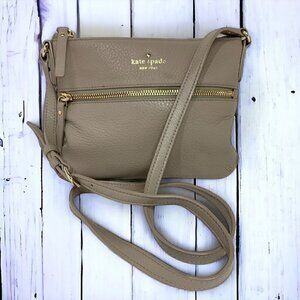 Kate Spade New York Cobble Hill Tenley Crossbody Bag Beige Pebble Grain Leather